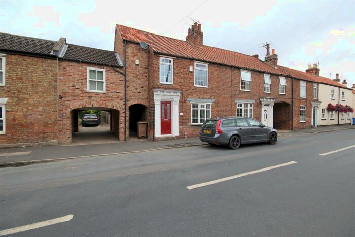 3 Bedroom House To Rent In Westgate, North Cave, Brough, HU15