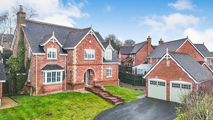 5 Bedroom Detached House For Sale In Onnen Gardens, Trefonen, Oswestry, SY10