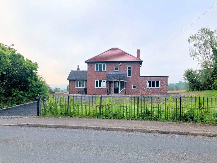 Detached House To Rent In Bromsgrove Road, Romsley, Halesowen, B62