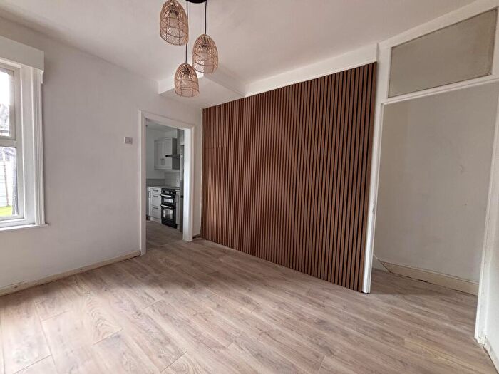 3 Bedroom House To Rent In South Road, Bournemouth, BH1