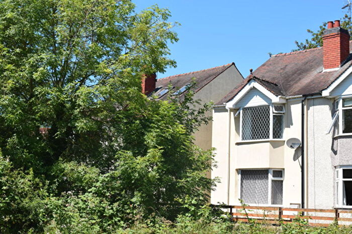 3 Bedroom Semi-Detached House To Rent In Brook Lane, Nuneaton, CV10