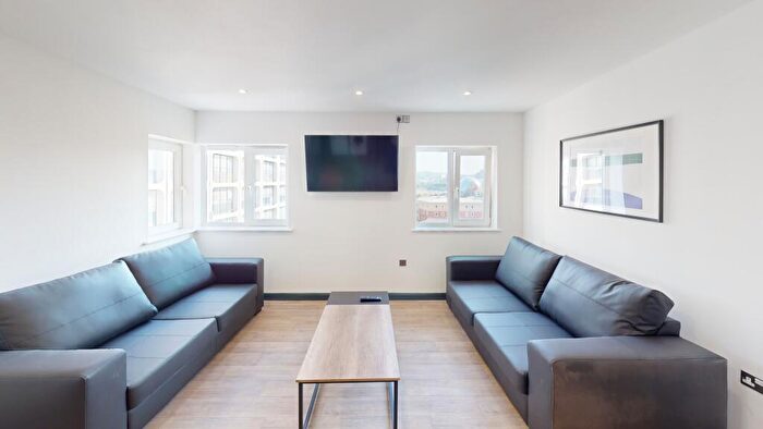 6 Bedroom Apartment To Rent In Stepney Lane, Newcastle Upon Tyne, NE1