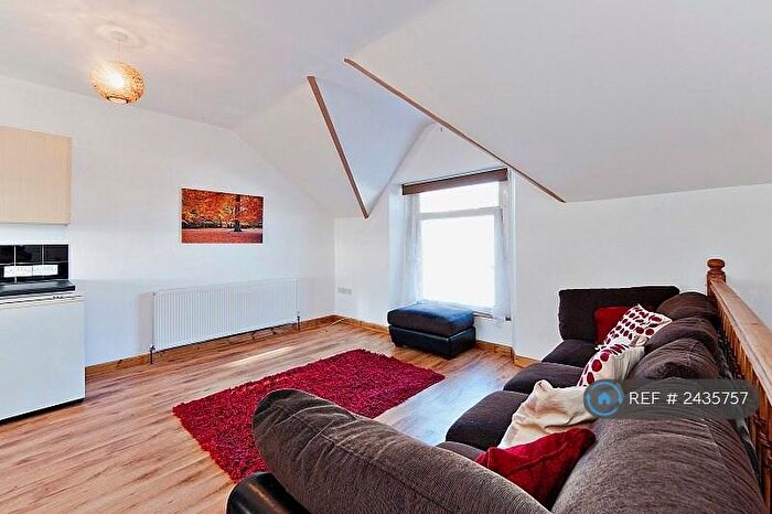 2 Bedroom Maisonette To Rent In Brunswick Street, Swansea, SA1