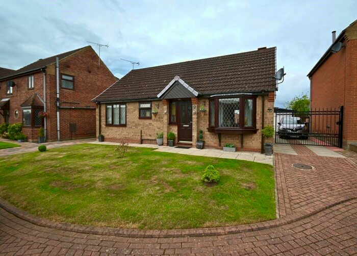 2 Bedroom Detached Bungalow For Sale In Hayfield Close, Haxey, Doncaster, DN9