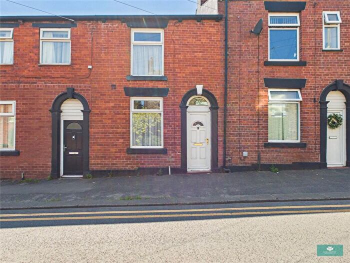 2 Bedroom Terraced House For Sale In Rochdale Road, Shaw, OL2