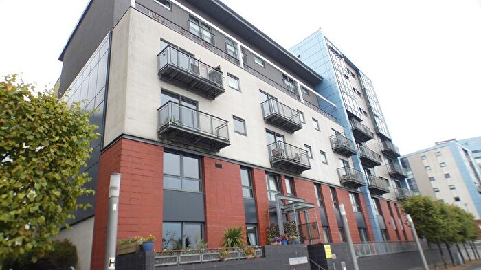 2 Bedroom Flat To Rent In Meadowside Quay Walk, Glasgow, G11