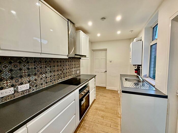 3 Bedroom Property To Rent In Day Street, Mansfield, NG20