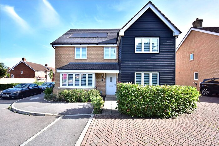 5 Bedroom Detached House For Sale In Broke Wood Way, Maidstone, Kent, ME16
