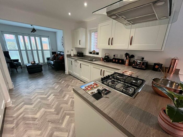 4 Bedroom House To Rent In Blackberry Way, Cubbington, Leamington Spa, CV32