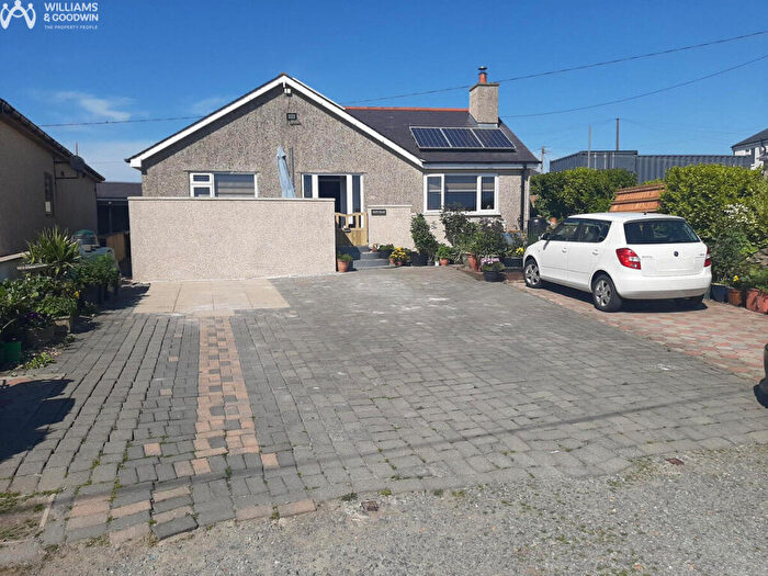 3 Bedroom Detached Bungalow For Sale In Carmel, Llannerch-Y-Medd, Anglesey, LL71