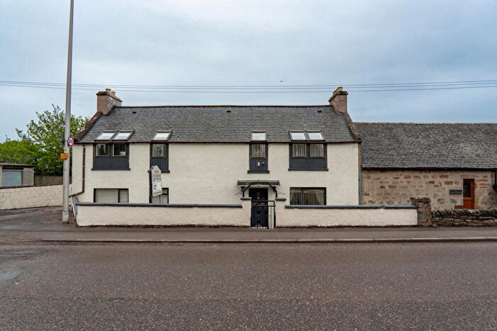 6 Bedroom Semi-Detached House For Sale In Novar Road, Alness, IV17
