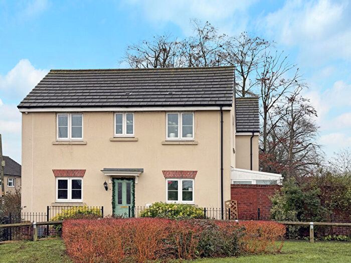 3 Bedroom Detached House For Sale In Rylands Way, Royal Wootton Bassett, SN4