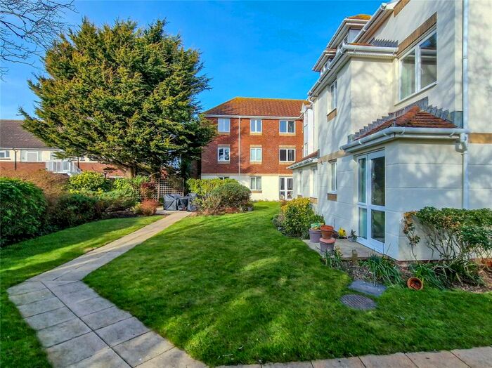 1 Bedroom Apartment For Sale In Daniels Lodge, - Montagu Road, Highcliffe, Christchurch, BH23
