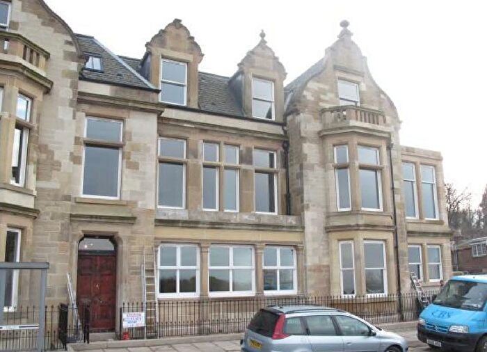 2 Bedroom Flat To Rent In Lower Granton Road, Edinburgh, EH5