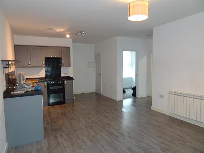 2 Bedroom Flat To Rent In Mount Charles Road, St Austell, PL25