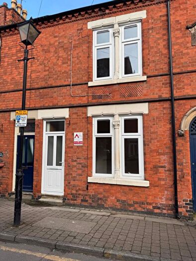 3 Bedroom Terraced House To Rent In Shakespeare Street, Loughborough, LE11
