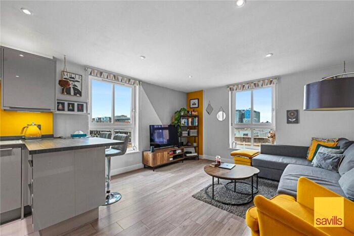 1 Bedroom Apartment For Sale In Dryden Building, Commercial Road, London, E1