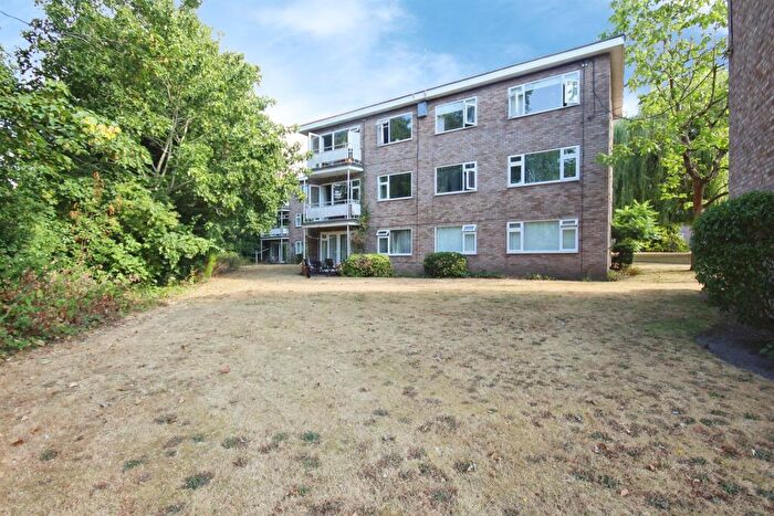 1 Bedroom Apartment For Sale In St. Johns Court, Warwick, CV34