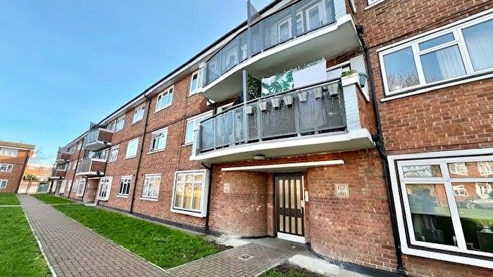 2 Bedroom Flat To Rent In Bader Way, Rainham, RM13