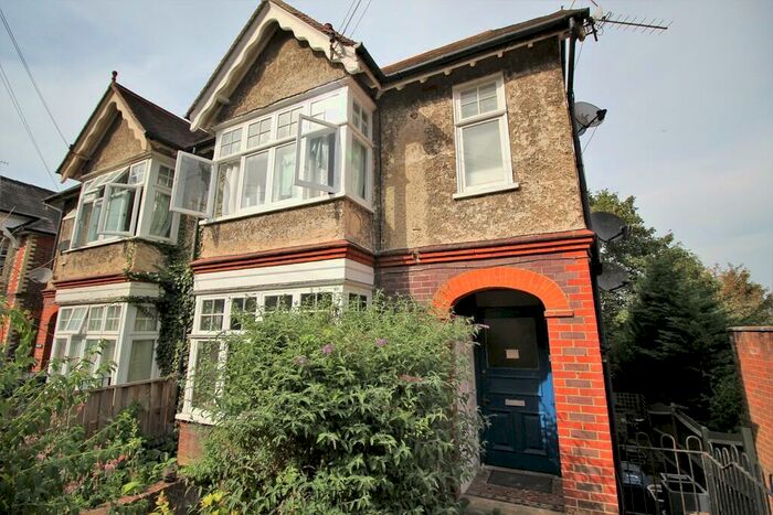 1 Bedroom Apartment To Rent In Croft Road, Godalming, GU7