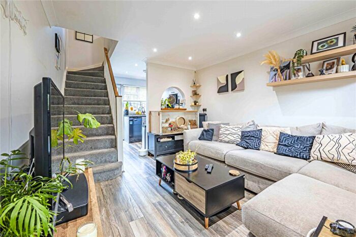 1 Bedroom Terraced House For Sale In Hales Park, Hales Park, Hemel Hempstead, Hertfordshire, HP2