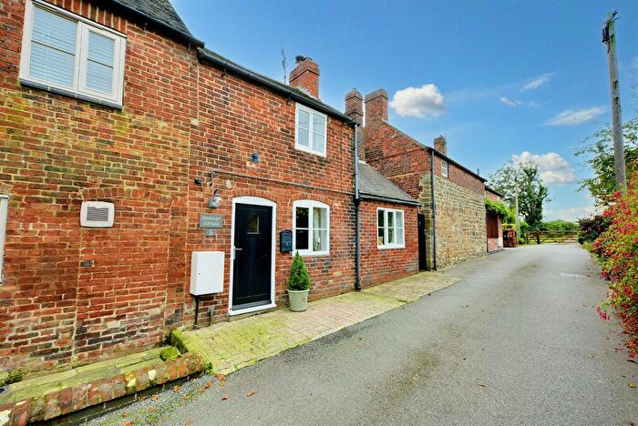 2 Bedroom Cottage For Sale In Pepper Lane, Stanton-By-Dale, DE7