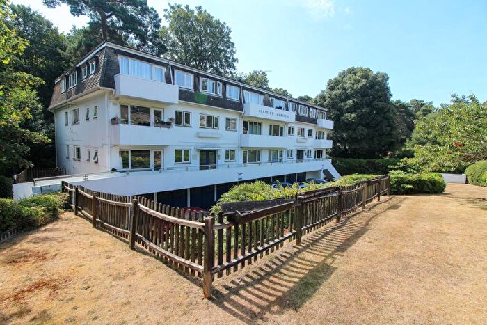 2 Bedroom Apartment For Sale In Braidley Road, Bournemouth, BH2