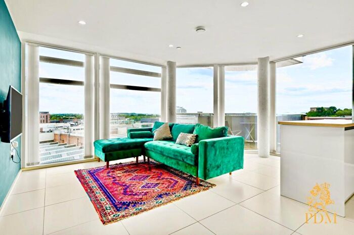 2 Bedroom Apartment To Rent In Canal Street, Nottingham, NG1