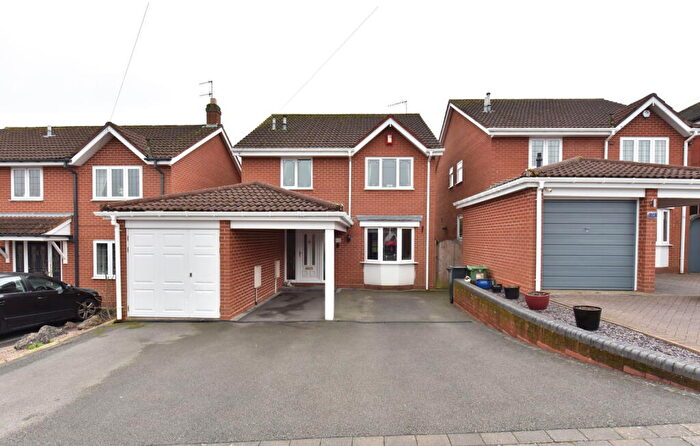 4 Bedroom Detached House For Sale In Kingswinford, Celandine Close, DY6