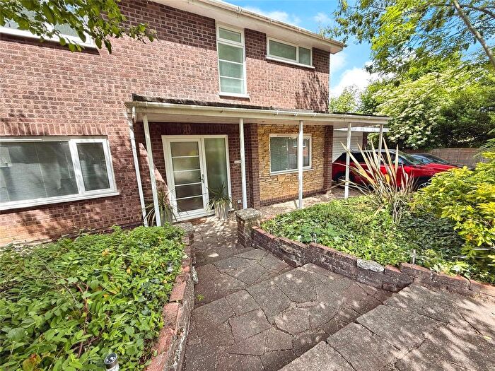 5 Bedroom Detached House For Sale In Nursery Gardens, Purley On Thames, Reading, RG8