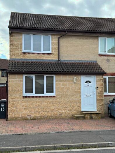 3 Bedroom Semi-Detached House To Rent In Roebuck Close, Weston-Super-Mare, BS22