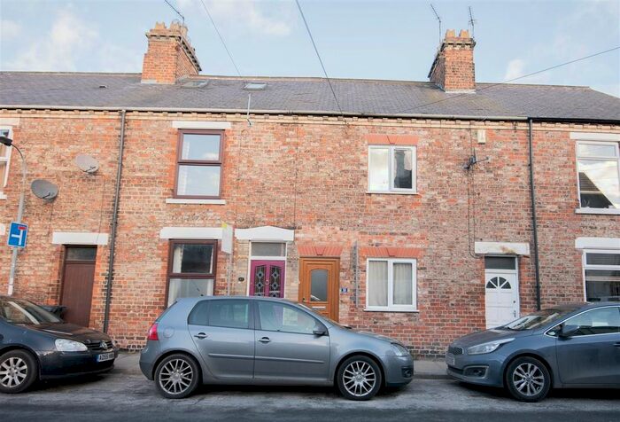 4 Bedroom Property To Rent In Wellington Street, York, YO10