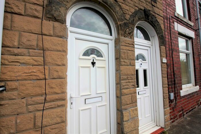 2 Bedroom Flat To Rent In Lower Crone Street, Shiremoor, Newcastle Upon Tyne, NE27