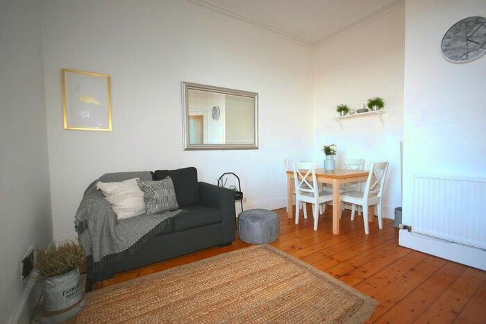 1 Bedroom Flat To Rent In Comely Bank Row, Edinburgh, EH4