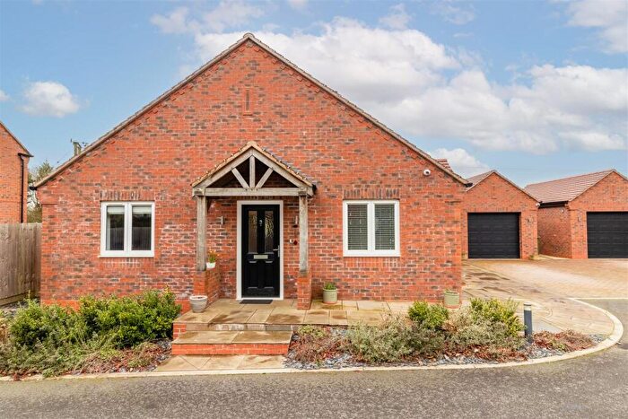 2 Bedroom Detached Bungalow For Sale In Shuckburgh Road, Priors Marston, Southam, CV47