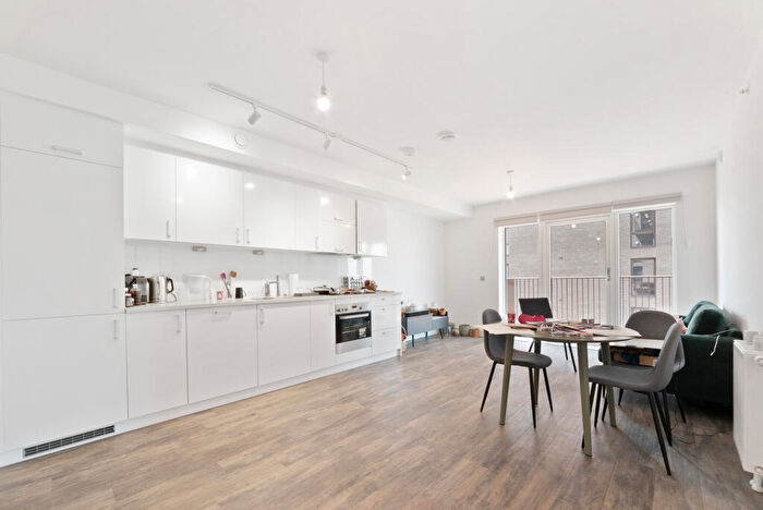 1 Bedroom Apartment To Rent In Millet Place, Pontoon Dock London, E16