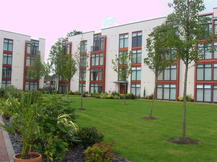 2 Bedroom Flat To Rent In Crown House, Sharston, M22