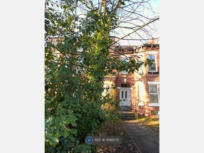 7 Bedroom Flat To Rent In Wilmslow Road, Manchester, M20