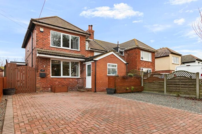 3 Bedroom Semi Detached House For Sale In St. Barnabas Road, Barnetby, North Lincolnshire, DN38