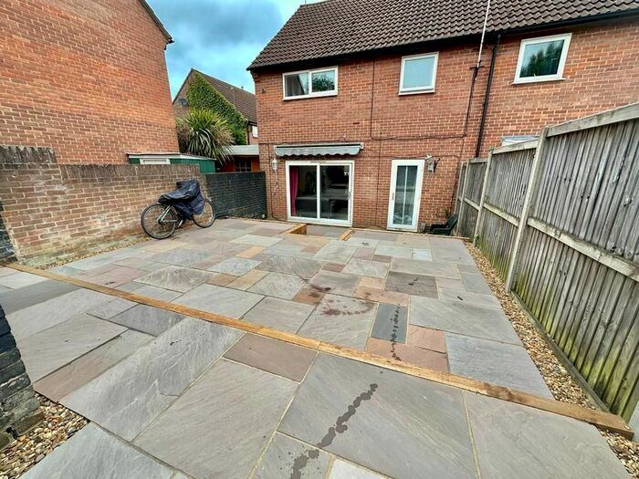 4 Bedroom Semi-Detached House To Rent In Webster Close, Norwich, NR5