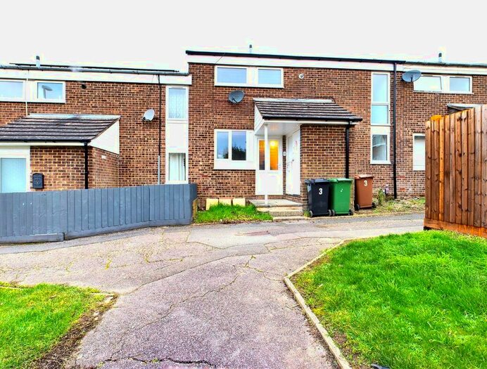 3 Bedroom Property To Rent In The Rylstone, Wellingborough NN8