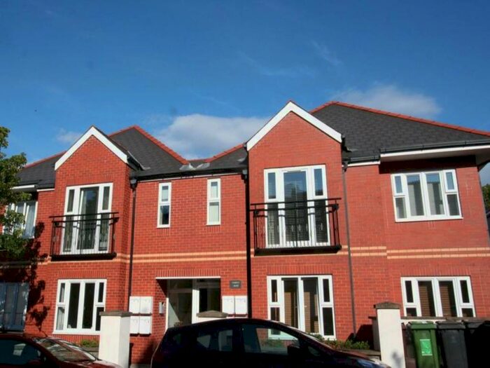 2 Bedroom Flat To Rent In Thomas Court, Harrismith Road, Penylan, CF23