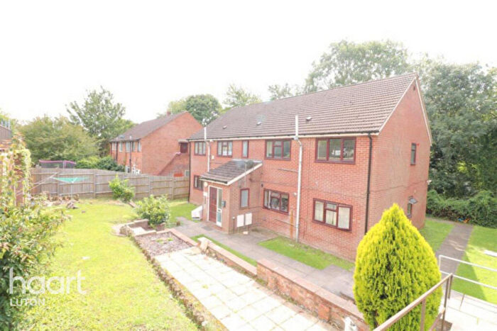 2 Bedroom Apartment To Rent In Moreton Road North, Luton, LU2