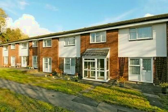 1 Bedroom Terraced House To Rent In Amersham, The Penningtons, HP6