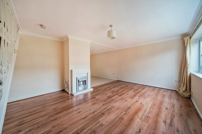 3 Bedroom Terraced House To Rent In North Home Road, Cirencester, Gloucestershire, GL7