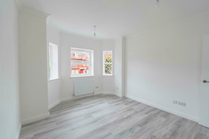 2 Bedroom Apartment To Rent In Wooton Grange, Crabton Close Road, Bournemouth, BH5