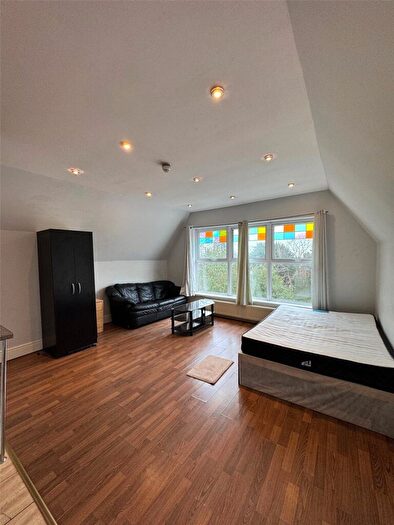 Apartment To Rent In Hagley Road, Edgbaston, Birmingham, B17