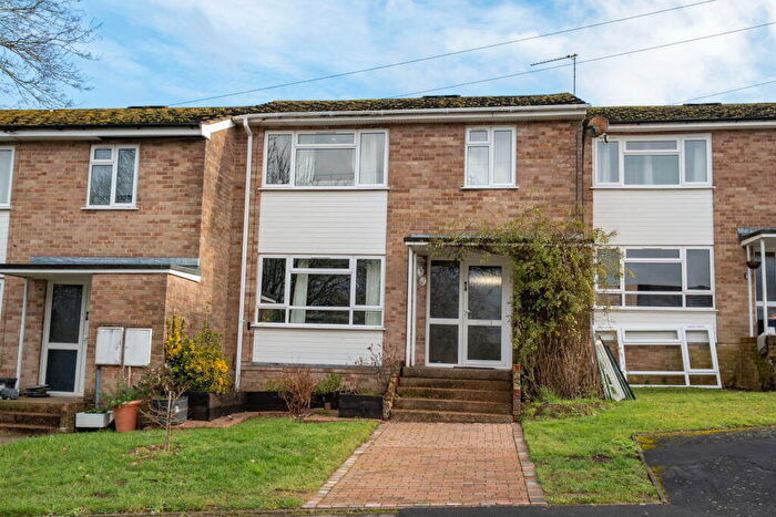 3 Bedroom Terraced House For Sale In Mann Close, Whitchurch, RG28