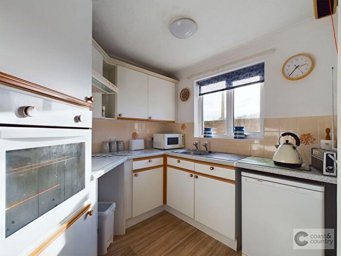 1 Bedroom Flat For Sale In Marsh Road, Newton Abbot, TQ12