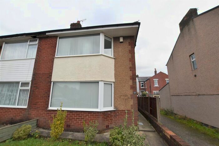 3 Bedroom Semi-Detached House To Rent In Hillcrest Road, Blackburn, BB2